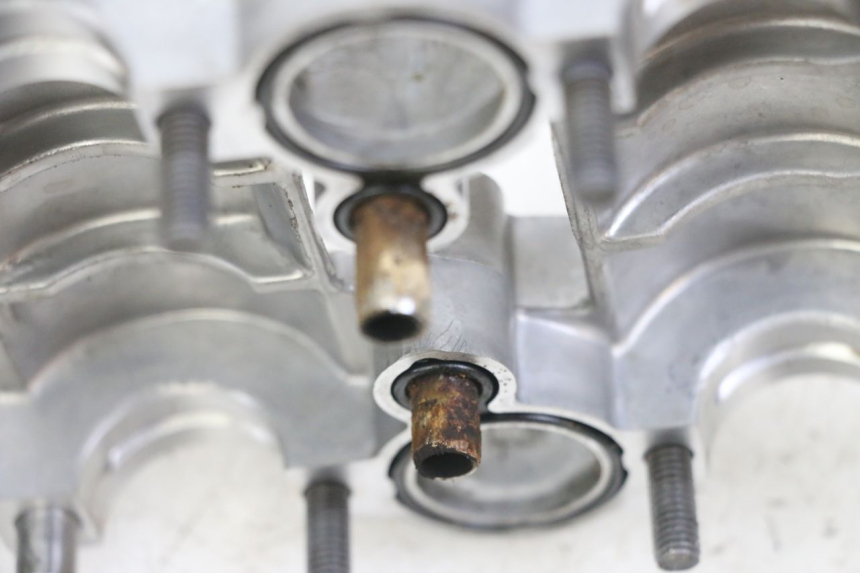 photo de CULASSE HONDA CB R 1000 (2018 - 2023) - Autre angle de vue