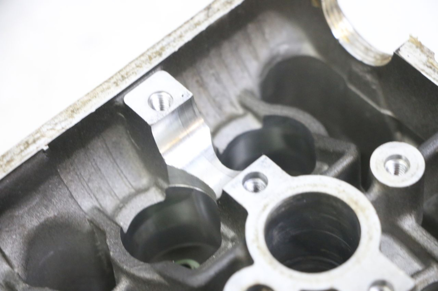 photo de CULASSE HONDA CB R 1000 (2018 - 2023) - Marquages et références