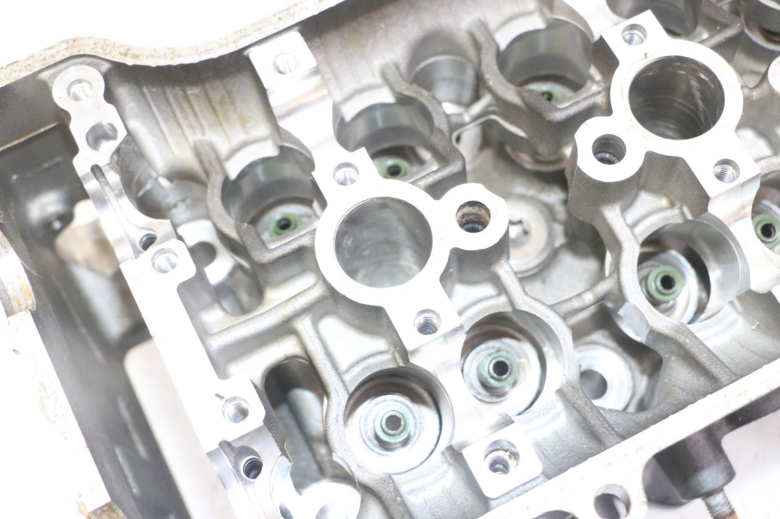 photo de CULASSE HONDA CB R 1000 (2018 - 2023) - Zoom composants