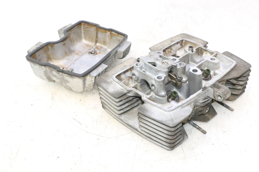 photo de CULASSE HONDA CB TWO FIFTY 250 (1991 - 2002) - Vue d’ensemble