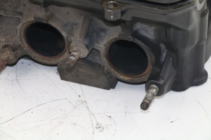 photo de CULASSE HONDA CBF N 600 (2004 - 2007) - Vue rapprochée