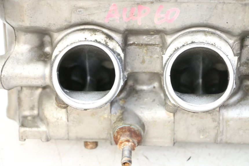 photo de CULASSE HONDA CBR RR FIREBLADE 900 (1992 - 1994) - Autre angle de vue