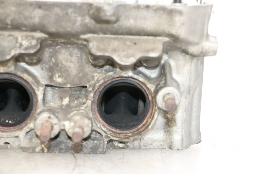 photo de CULASSE HONDA CBR RR FIREBLADE 900 (1992 - 1994) - Gros plan technique