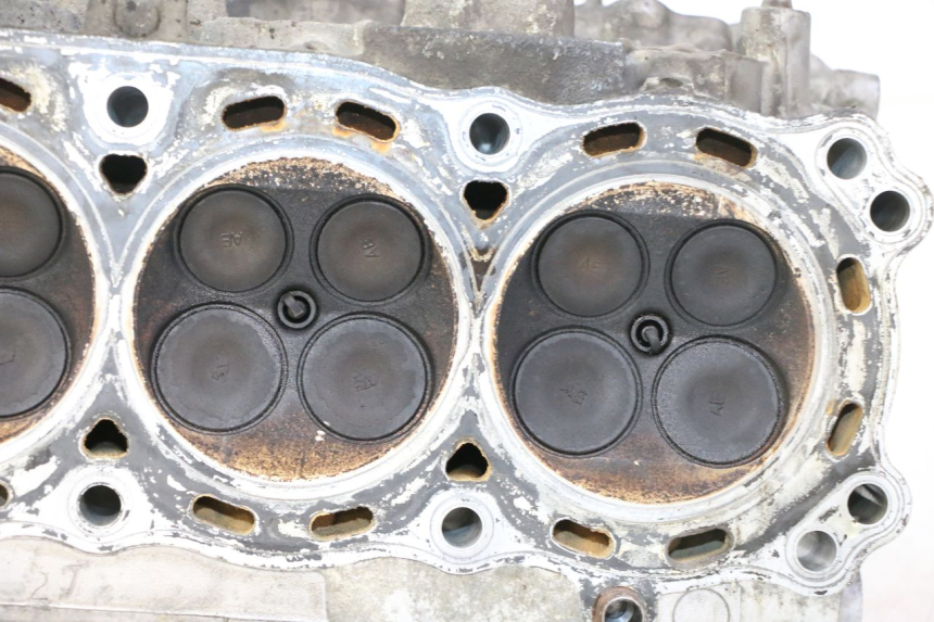 photo de CULASSE HONDA CBR RR FIREBLADE 900 (1992 - 1994) - État de surface