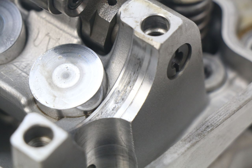 photo de CULASSE HONDA CRF 250 (2016 - 2017) - Autre angle de vue