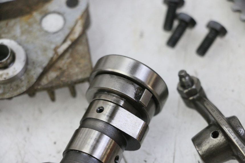 photo de CULASSE CCR DIRT BIKE 125 - Gros plan technique