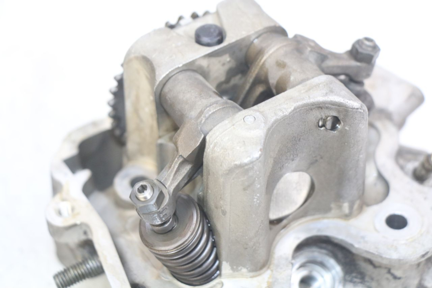 photo de CULASSE PEUGEOT ELYSEO 125 (1999 - 2004) - Zoom composants