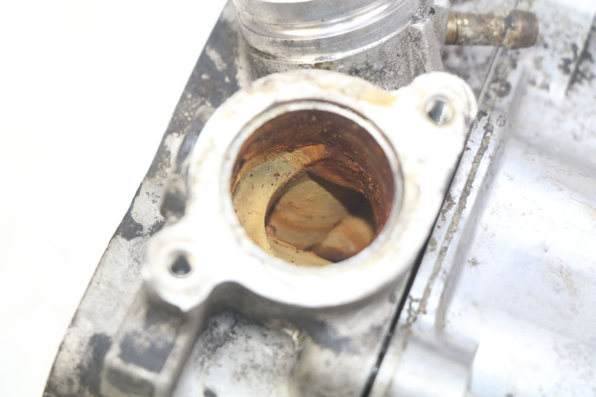 photo de CULASSE PEUGEOT ELYSEO 125 (1999 - 2004) - Points de fixation