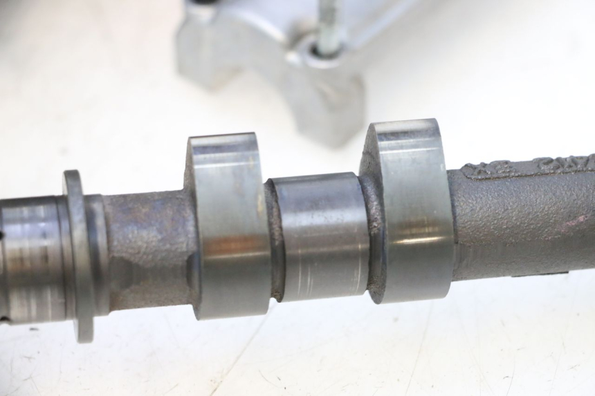 photo de CULASSE KAWASAKI ER-6 ER6 N 650 (2005 - 2009) - Gros plan technique