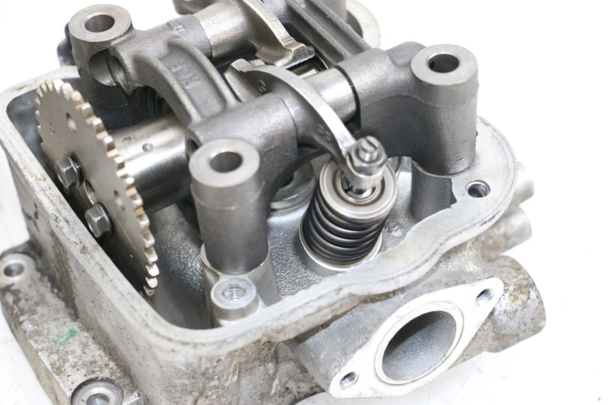 photo de Cylinder Head HONDA FES S-WING SWING ABS 125 (2007 - 2015) - Vue produit