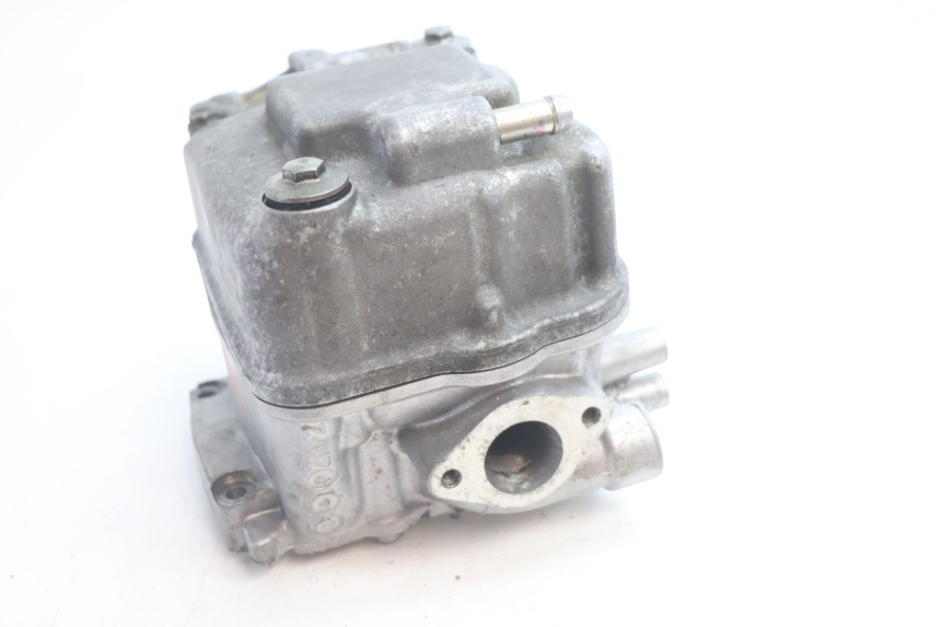 photo de Cylinder Head HONDA FES S-WING SWING ABS 125 (2007 - 2015) - Angle alternatif