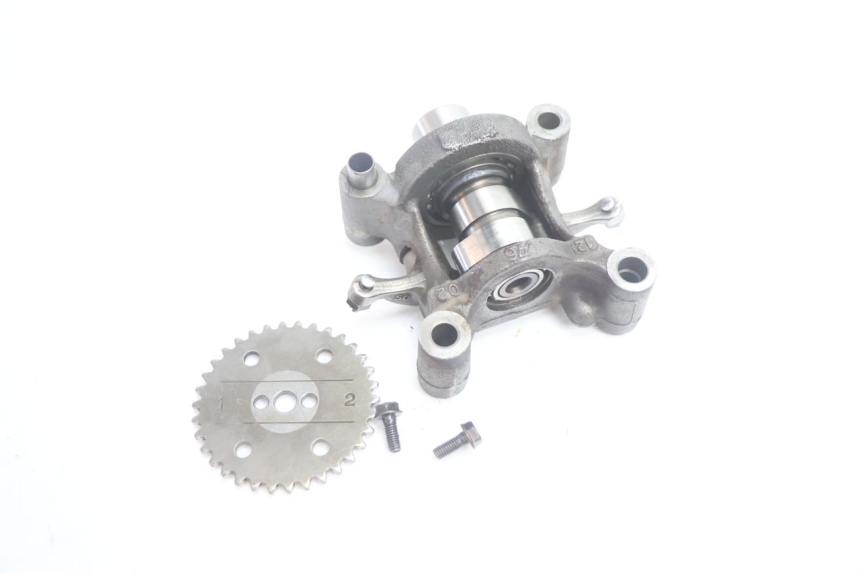 photo de Cylinder Head HONDA FES S-WING SWING ABS 125 (2007 - 2015) - État de surface