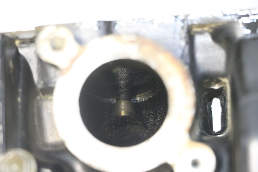 photo de CULASSE SUZUKI GS GSE 500 (2001 - 2003) - Points de fixation