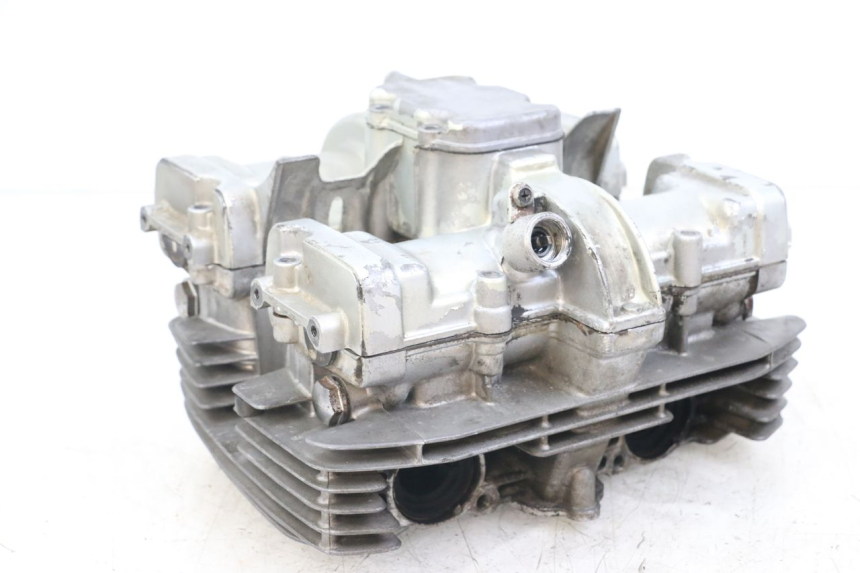 photo de CULASSE SUZUKI GSX E 250 (1982 - 1983) - Détail de la pièce