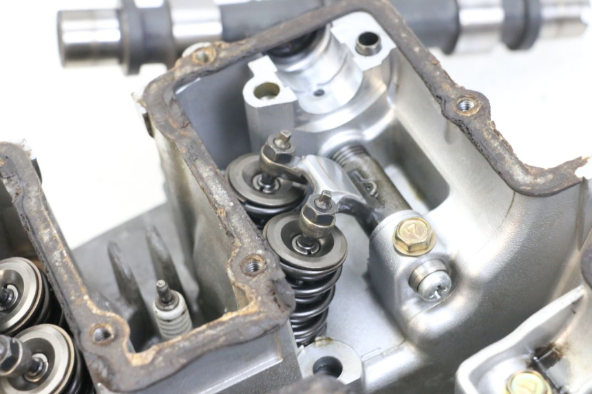 photo de CULASSE SUZUKI GSX E 250 (1982 - 1983) - Vue principale