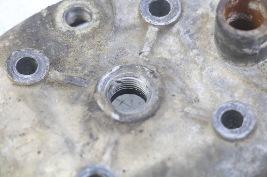 photo de CULASSE YAMAHA JOG R LC 50 (2004 - 2014) - Gros plan technique