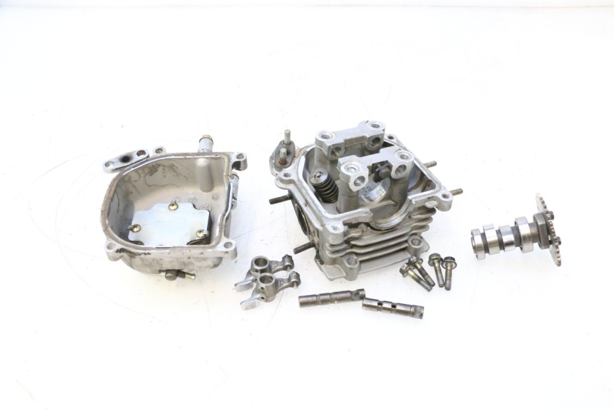 photo de CULASSE PEUGEOT KISBEE 4T 50 (2010 - 2017) - Détail de la pièce