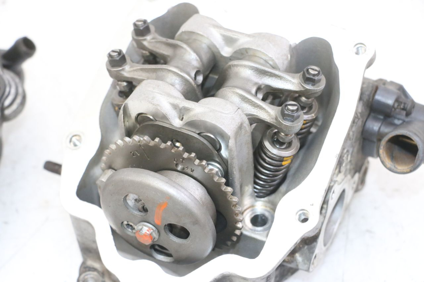 photo de CULASSE PIAGGIO MP3 LT 300 (2010 - 2016) - Détails caractéristiques