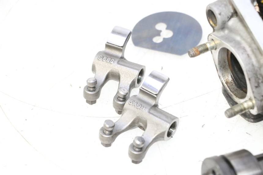 photo de CULASSE PIAGGIO MP3 LT 300 (2010 - 2016) - Points de fixation