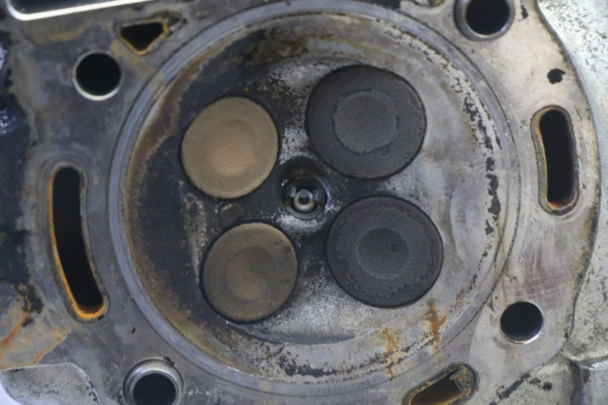 photo de CULASSE PIAGGIO MP3 RL 250 (2006 - 2010) - Marquages et références