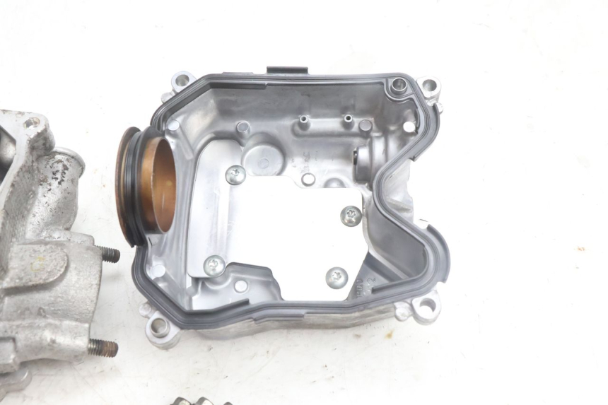 photo de CULASSE YAMAHA N-MAX NMAX 125 (2021 - 2024) - Détails caractéristiques