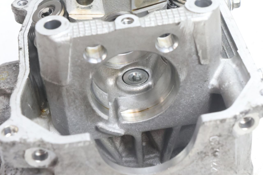 photo de CULASSE YAMAHA N-MAX NMAX 125 (2021 - 2024) - Inspection visuelle