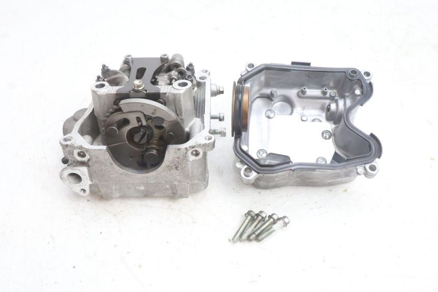photo de CULASSE YAMAHA N-MAX NMAX 125 (2021 - 2024) - État de surface