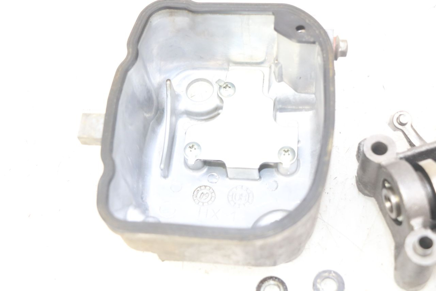 photo de CULASSE HONDA NHX LEAD 110 (2008 - 2010) - Aperçu profil