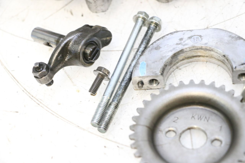 photo de CULASSE HONDA PCX (JF57/JF64) 125 (2014 - 2018) - Points de fixation