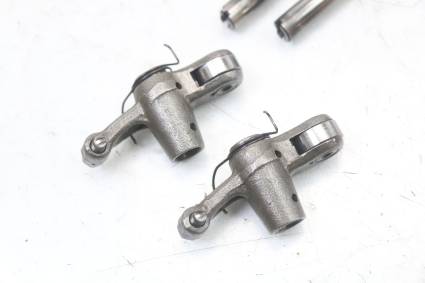 photo de CULASSE PEUGEOT BELVILLE 125 (2017 - 2021) - Vue rapprochée