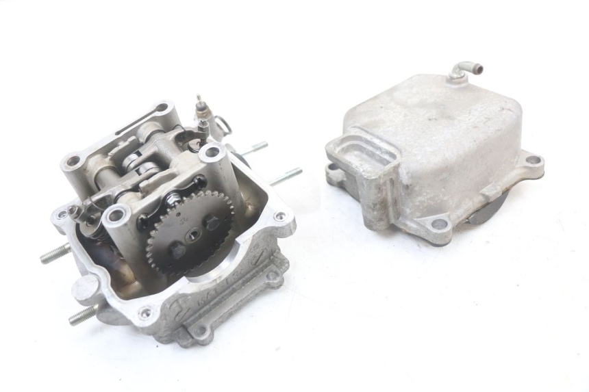 photo de CULASSE PEUGEOT BELVILLE 125 (2017 - 2021) - Gros plan technique