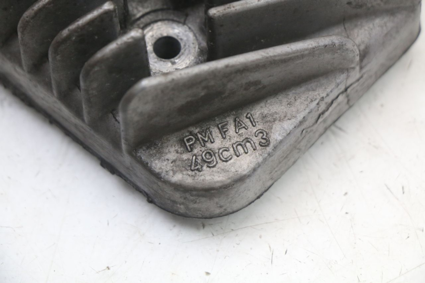 photo de CULASSE PEUGEOT ELYSTAR 50 (2002 - 2014) - Gros plan technique