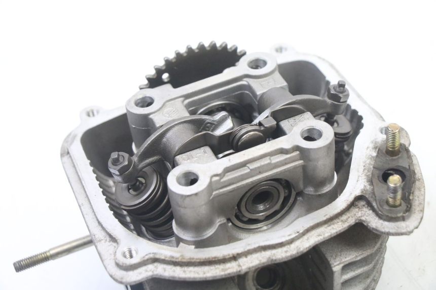 photo de CULASSE PEUGEOT VIVACITY 125 (2010 - 2017) - Vue rapprochée