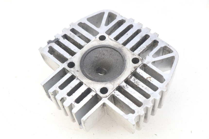 photo de CULASSE YAMAHA PW 80 (1983 - 2014) - Gros plan technique