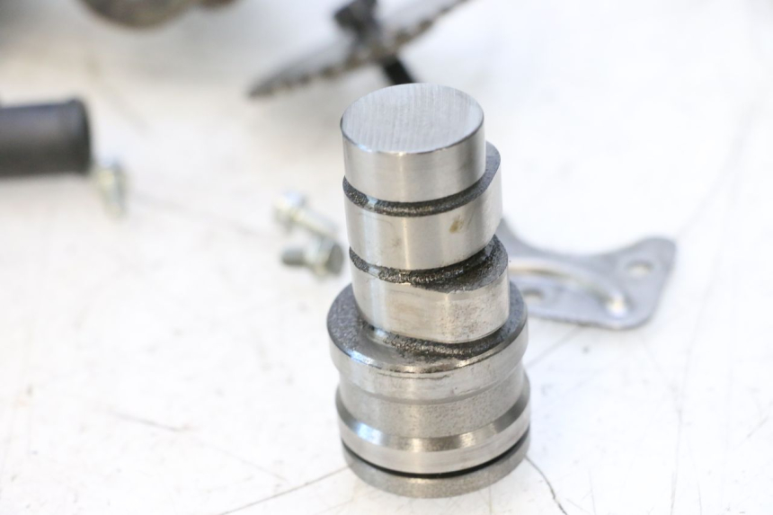 photo de CULASSE PEUGEOT SATELIS COMPRESSOR K15 125 (2006 - 2009) - Focus structure