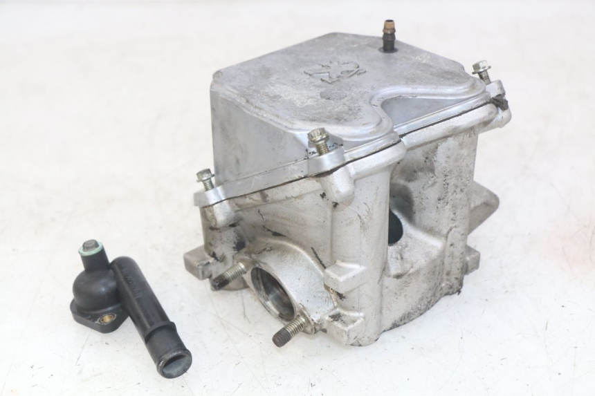 photo de CULASSE PEUGEOT SATELIS 125 (2010 - 2012) - Détail de la pièce