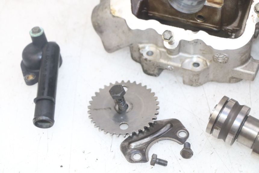 photo de CULASSE PEUGEOT SATELIS 125 (2010 - 2012) - Détails caractéristiques