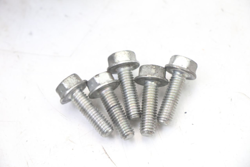 photo de CULASSE PEUGEOT SATELIS 125 (2013 - 2018) - Angle alternatif