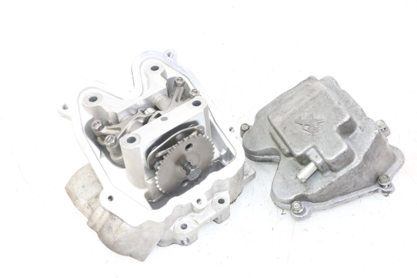 photo de CULASSE PEUGEOT SATELIS 125 (2013 - 2018) - Vue principale