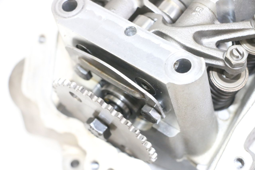 photo de CULASSE PEUGEOT SATELIS 125 (2013 - 2018) - Zoom composants