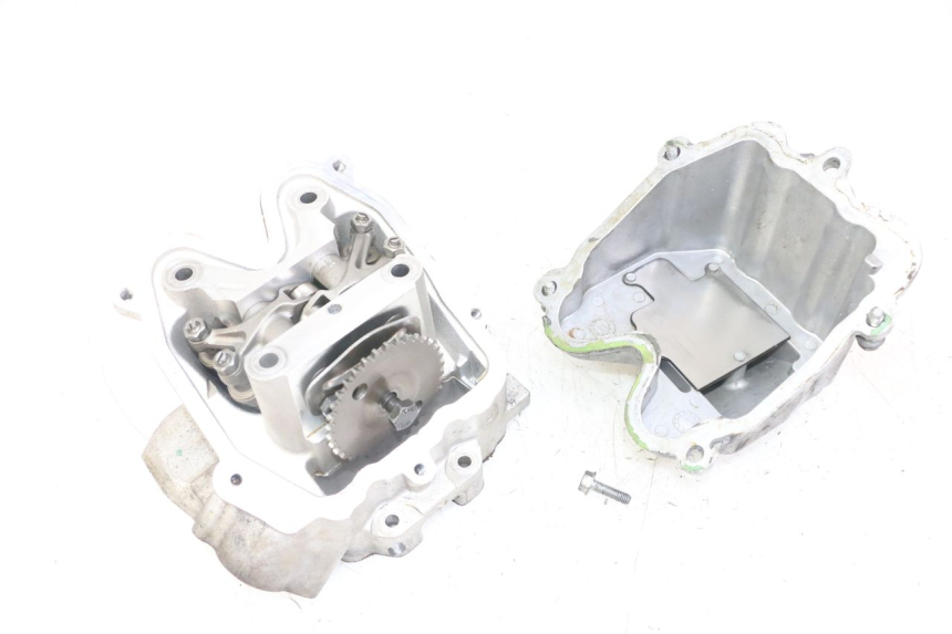 photo de CULASSE PEUGEOT SATELIS 125 (2013 - 2018) - Vue rapprochée