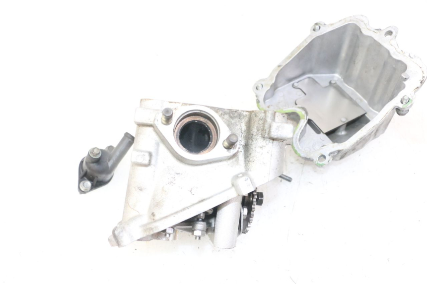 photo de CULASSE PEUGEOT SATELIS 125 (2013 - 2018) - Points de fixation