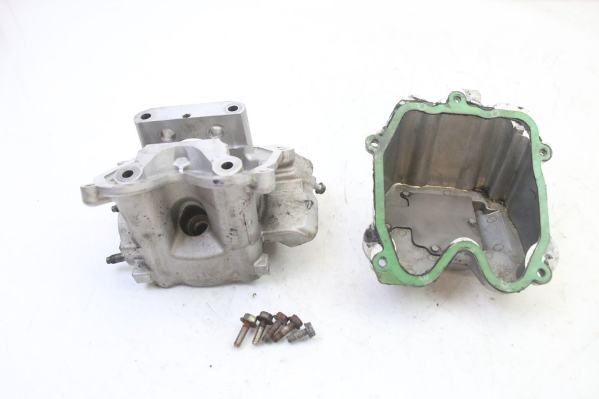 photo de CULASSE PEUGEOT SATELIS 125 (2013 - 2018) - Vue d’ensemble