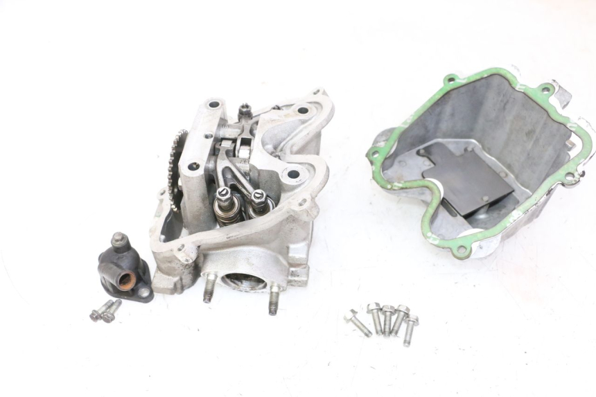 photo de CULASSE PEUGEOT SATELIS 125 (2013 - 2018) - Détail de la pièce