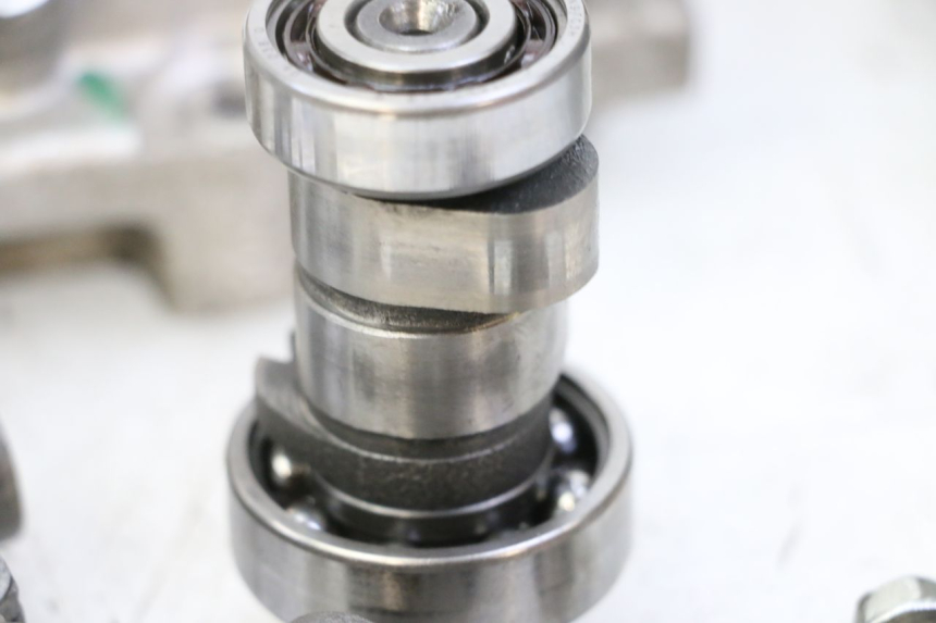 photo de CULASSE PEUGEOT SATELIS 125 (2013 - 2018) - Aperçu profil