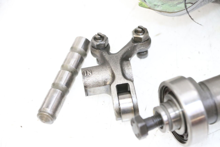 photo de CULASSE PEUGEOT SATELIS 125 (2013 - 2018) - Gros plan technique