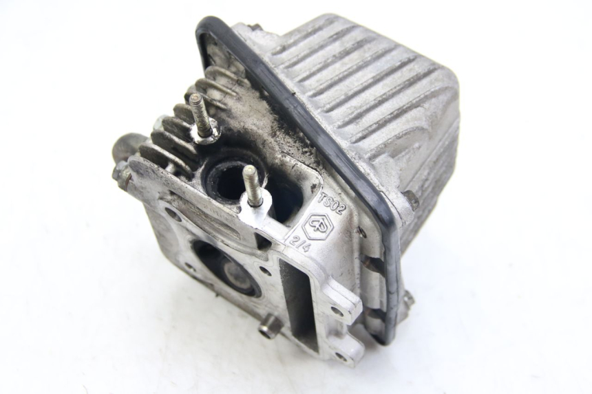 photo de CULASSE APRILIA SCARABEO 4T 50 (2009 - 2017) - Détail de la pièce