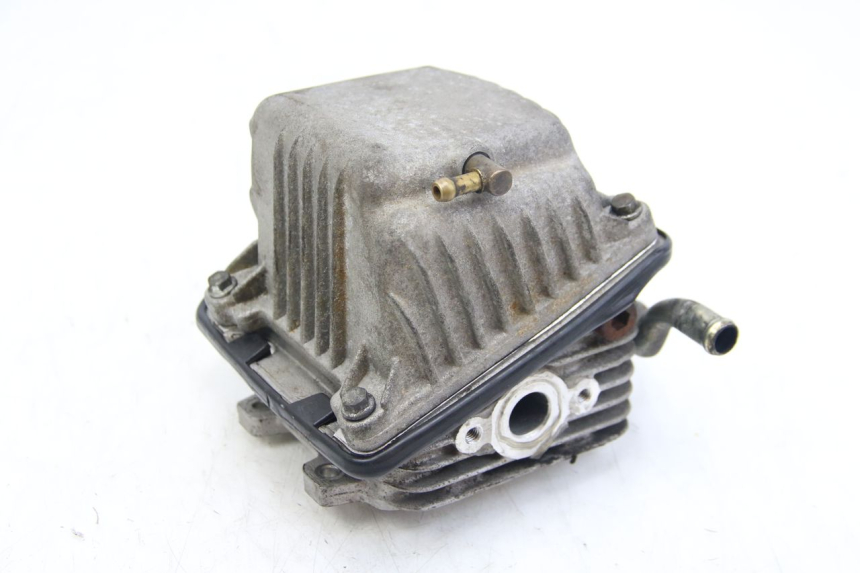 photo de CULASSE APRILIA SCARABEO 4T 50 (2009 - 2017) - Gros plan technique