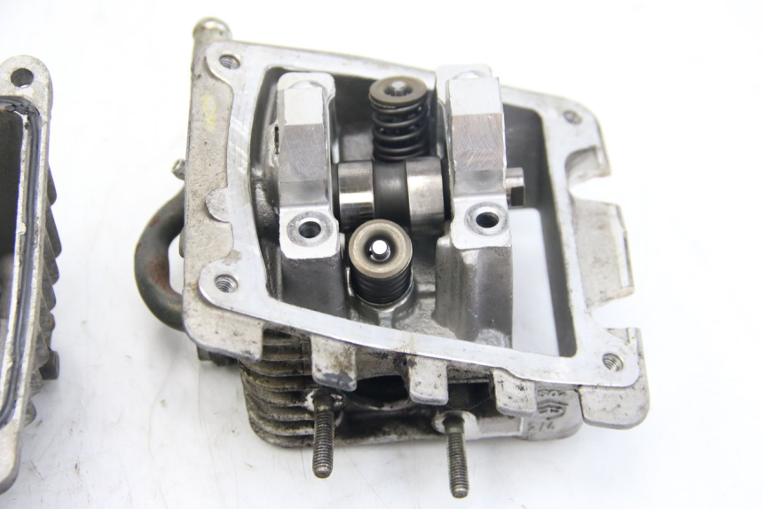 photo de CULASSE APRILIA SCARABEO 4T 50 (2009 - 2017) - État de surface