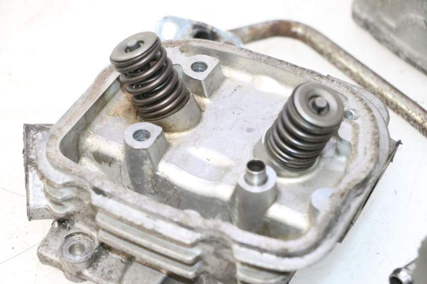 photo de CULASSE HONDA SCV LEAD 100 (2003 - 2007) - Photo complémentaire
